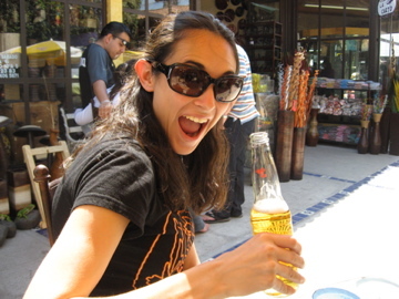 keybeets's profile picture. Book nerd, tea drinker, green thumb. Always curious. Latina. Hoya. SFF addict.