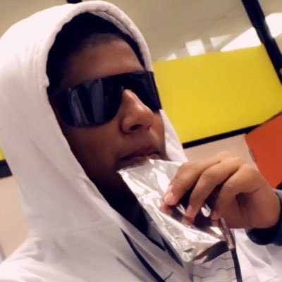 Francisco_G09's profile picture. yes