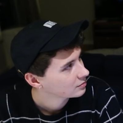 Hello! This is a free follow from @glitterful_phan Follow me back on that acc instead please! :)