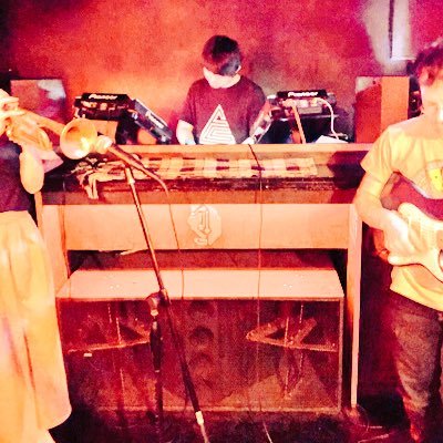DJ Tokyo House Glitch Techno Ethno Juke/Footwork Tahitian Drumming Jazz... Emotional Content, Then