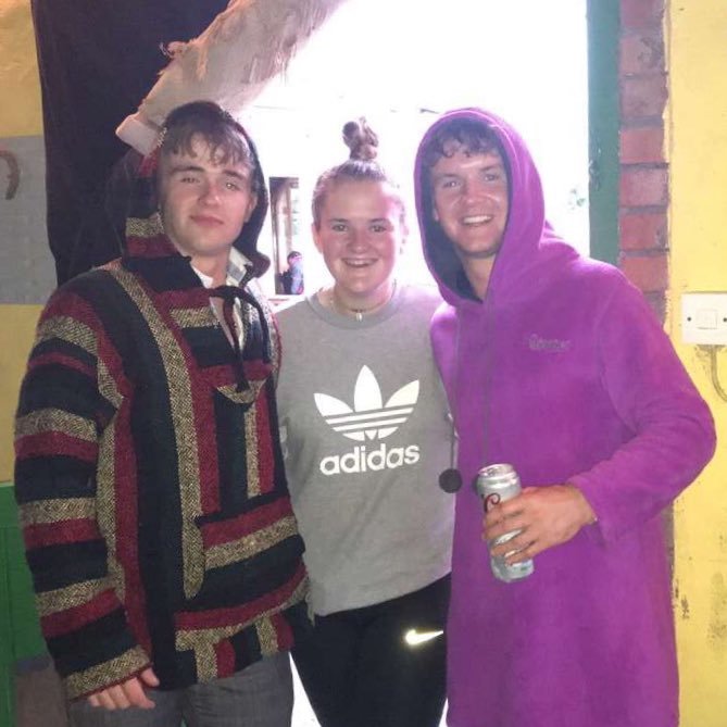 paulbm99's profile picture. Hurl