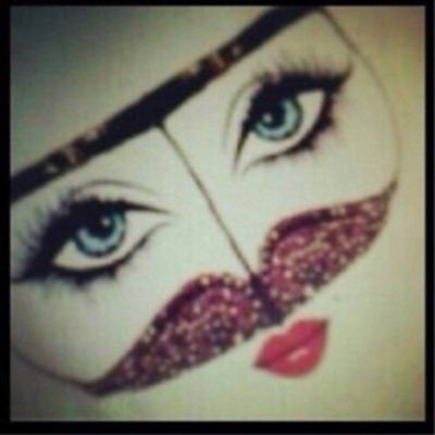 يا مدور المجد،شوف المجد في ذاتي،ارفع عيونك طالع في مجراتي،بتشوف دارٍ بها الشمس ماتغرب، هالدار داري وانا اسمي إماراتي❤ ،، أبناء زايد هويتنا مغردون_للوطن♡♡