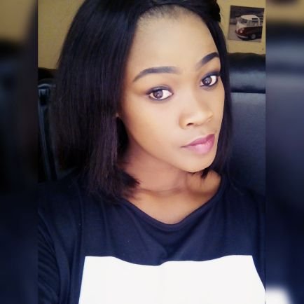 phumla_mjikiza's profile picture. Always promise myself better and never look back