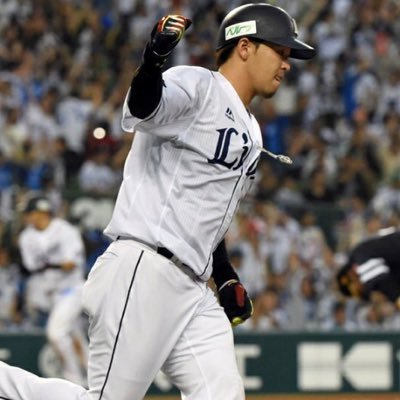 西武ファンです。高校生 獅子10年目 今シーズン 12勝 6敗 #8金子侑司 #9木村文紀 他球団ファンフォロー非推奨 🙅‍♂️鷹 鷲 鯉 基本外野しか行きません。 飲み物持ち込み可能な球場には行きますよ！w来シーズンは現地いけません皆さん現地から声援届けてください！ 一年間活動停止