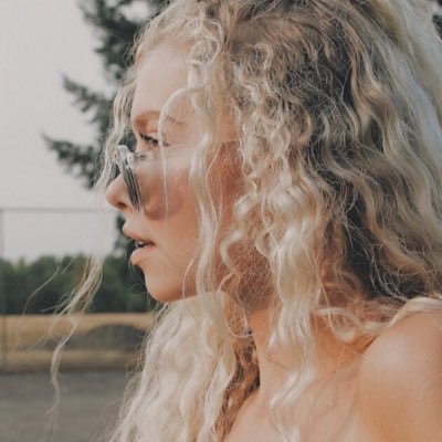 savannah_penner's profile picture. love and be loved