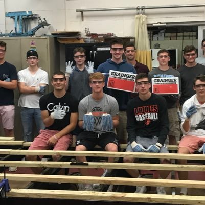 elhstinyhouse's profile picture. 