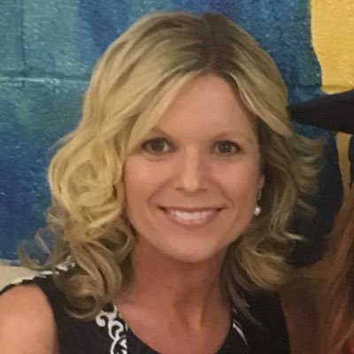 Elementary Instructional Coach|wife|mother of two| Loves the Lord with all my ❤️|BE A BLESSING!
