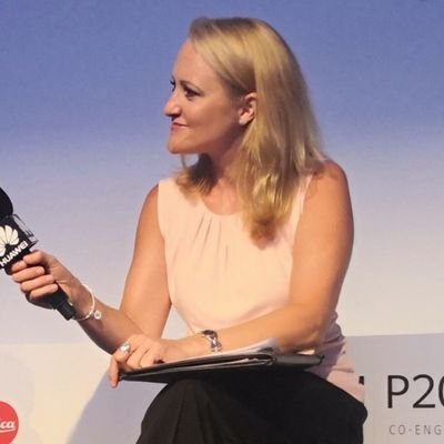 Periodista / Jefa de Sección Seguridad y Defensa en @estrelladigital / Profe asociada @UC3M / DEA Derecho Constitucional / Love 🐕