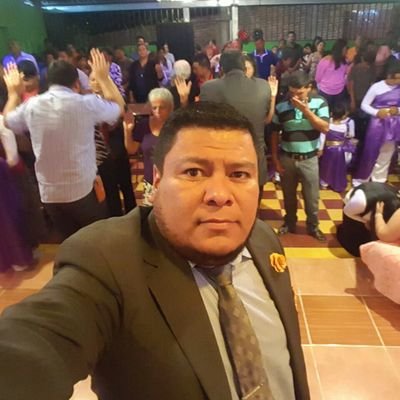 edwincoreahn's profile picture. Ministerio Internacional Centro Familiar