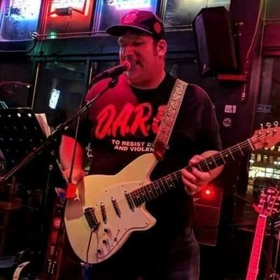 DannyTwoShoes's profile picture. Musician, volunteer, student, and traveler.