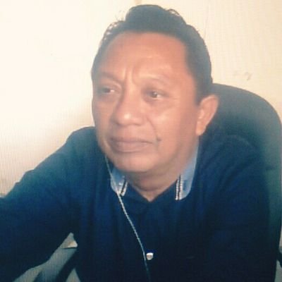 La verdadera medida de la grandeza de un hombre es cómo trata a quien no puede beneficiarlo en nada. - Ann Landers