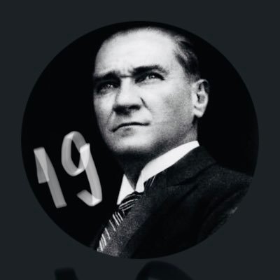 ing.öğr.iflah olmaz ATATÜRK çü,cumhuriyetçi,bekçi,ileri demokrasici,kendi çapında isyankar,inatçı,kararlı,asker ve doktor kızı,Lara ve Melisa’nın anneannesi