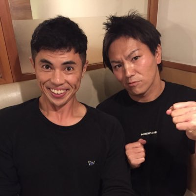 小島よしお&狩野英孝のトークライブ「やっぱり消えたくない二人」のアカウントです。小島or狩野の名前が無いものは全てスタッフのつぶやきです。ライブに関するご意見ご感想やご要望、二人への質問はリプライまたは質問箱まで。