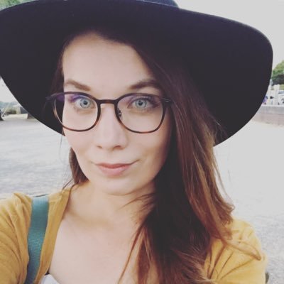 Skroln's profile picture. https://t.co/v2I096fRo5 | https://t.co/60m6JfsJoL | Streamerin , Queen of Pins & Patches .