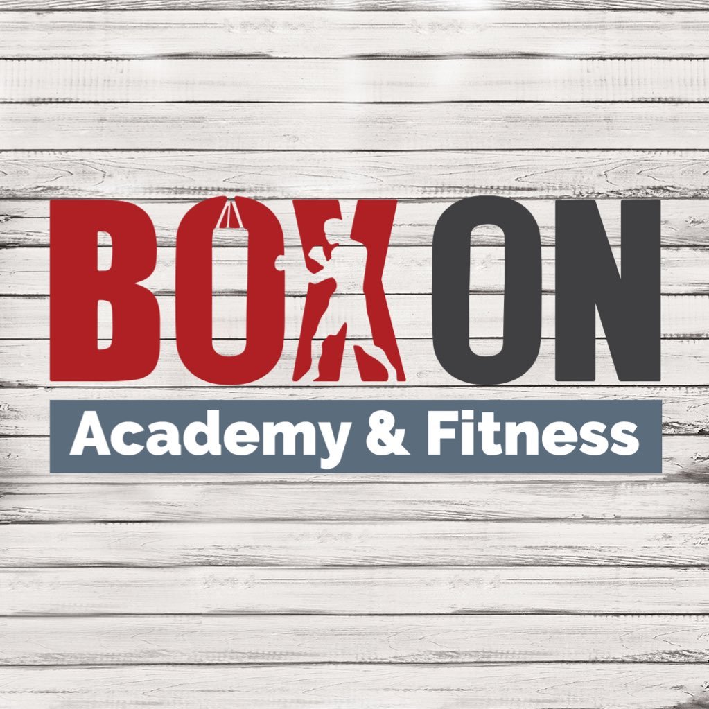 Boxing fitness for Men, Women, Kids across Bucks & Oxon. Group classes, 1-2-1, Club & Personal coaching from a qualified, experienced England Boxing coach.