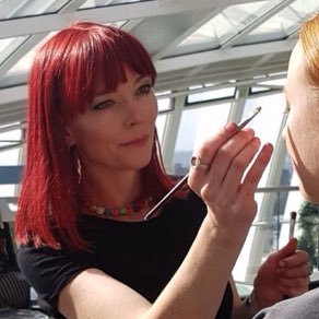 FULLY QUALIFIED HAIRDRESSER, MAKEUP ARTIST, FACE & BODY PAINTER
• Background in TV, FILM, OPERA •
https://t.co/Sb50tcQFiB