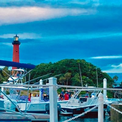 Maxwell_teach's profile picture. Teacher