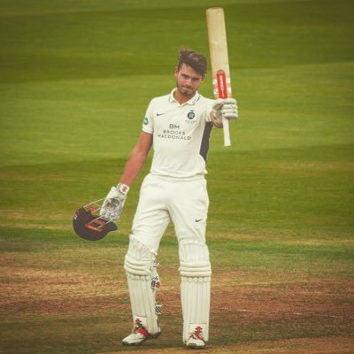 Cricketer at Middlesex CCC, Instagram maxholden4