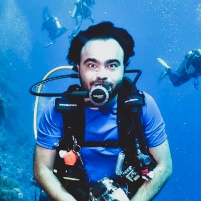 ozgur_shn's profile picture. PADI Owsi | Graphic Designer
https://t.co/2BbtWyOu38 | https://t.co/NchAeSWGwP