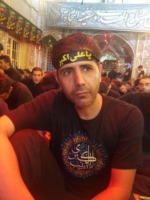 من یه صنعتگر و تولید کننده هستم .و مطیع تمام و کمال نظام و رهبری هستم .و متنفر از ماله کشان و پاچه خوران اصلاحیون