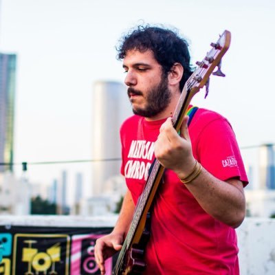 Bass player and music producer https://t.co/5SeVM3MD64 Twitch affiliate https://t.co/RUV1xyehAv