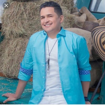 Jorge Celedón, cantante vallenato. Nacido en Villanueva (Guajira) orgullosamente colombiano. Nuevo canal de Youtube: https://goo.gl/KKzoDV