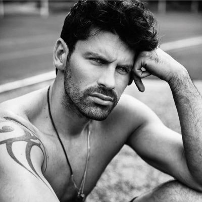 facebook : nicolas Ruel instagram : nicolas_ruel