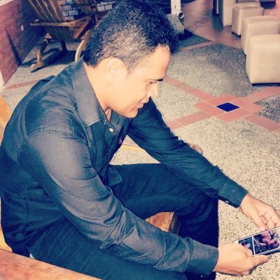 elvispercusion's profile picture. Contador publico/especialista en G.publica /Musico hasta los tuetanos amigo de quienes lo son !