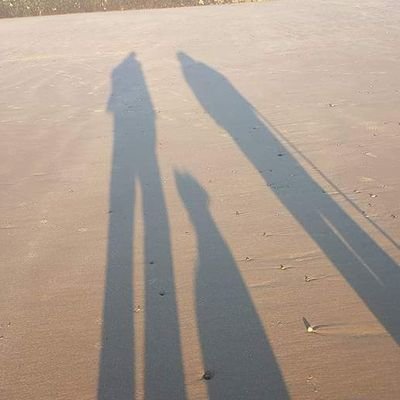 louisemurray31's profile picture. world wide explorer and wild beast tamer