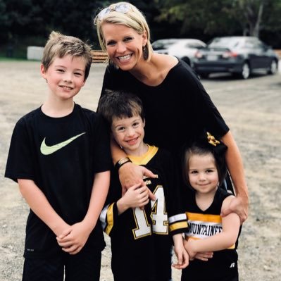 Jesus Follower, Baseball Coach's Wife,     Momma of Maddox, Beckett & Georgia Grace, App State Mountaineer Fan! Doing my best, but mostly just winging it!