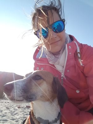 CorinnaB13's profile picture. 