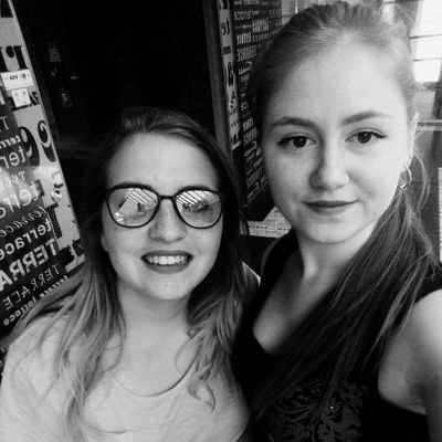 0t4XrbSokSGbYhJ's profile picture. люблю читати