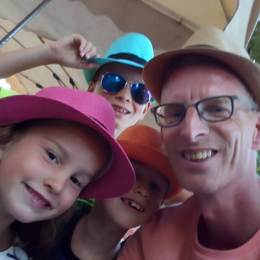 #Vader van #Levi #Mika en #Fem, #man van @elinevantwout