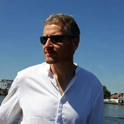 Entrepreneur durable, passionné par les énergies renouvelables, l'entrepreneuriat innovant et responsable, la forêt et l'agroecologie.
Simplicité et respect.