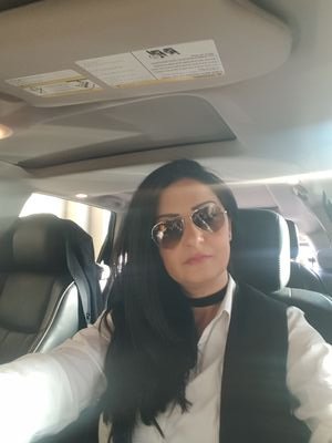 dandounita's profile picture. 