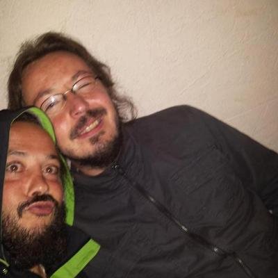 justiceforall59's profile picture. Adjoint Scientifique. Sciences sociales. Procrastinateur contrarié, tente de faire du rattrapage en économie, cherche également des occasions de rire un brin