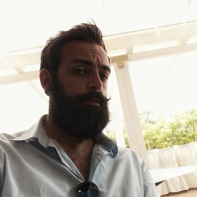 LoL player (silver noob, IGN: MrPinguino) / RPG lover / curious about eveything!