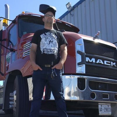 Flatbed Driver, former AR activist, Lover of Non-Human persons and nature. Anti-Speciesist. Freedom Convoy Trucker. 

🇨🇦We The Fringe🇨🇦