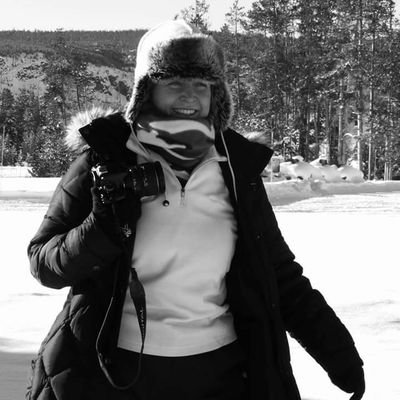 TraceyLund3's profile picture. Amateur Award Winning Wildlife Photographer. Love travelling near and far to follow my passion. Love to share my images and follow other fellow photographers