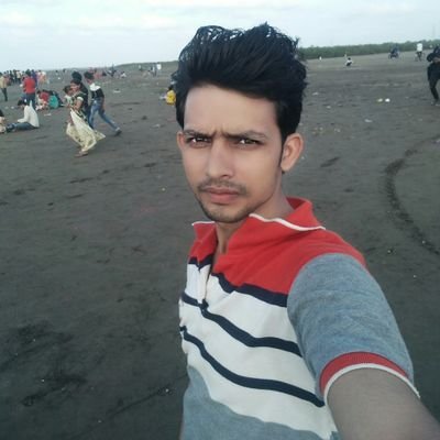 pinkushukla8881's profile picture. 