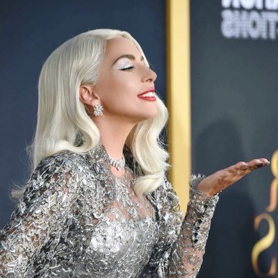 g_u_y1's profile picture. 1 out of the 100 people in the room