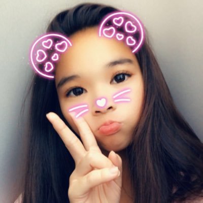 itzjustclaud's profile picture. hello ! i mainly use this account to retweet and look at kpop stuff only !!