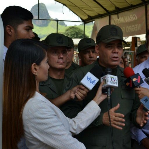 Chavista y Revolucionaria. Corresponsal de @TVFANB en Guárico X100pre te llevaré en mi corazón Comandante Eterno!!!