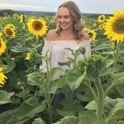 Junior Agronomist at Innisfail Co-op, Olds College Graduate 2018, BC Dairy Farmer moved to AB. Crops🌾 Cows🐮 and Hiking🏔