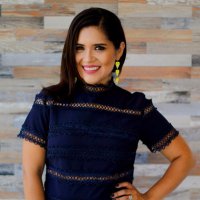 Brenda Medina - @brendashinegirl Twitter Profile Photo