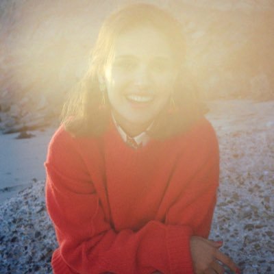 olyChloe's profile picture. 사적인 놀이터