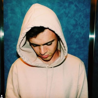 mightbtyler's profile picture. yes that’s ketchup on my sweatshirt