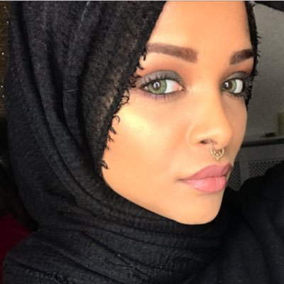 SAVE PALESTIN🇵🇸 Believer in Hope & Love International Makeup Artist Celeb | Fashion | Bridal | Media. Awarded Best MUA in Wales 4 years running.