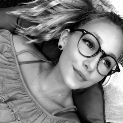 tiphain54201676's profile picture. 