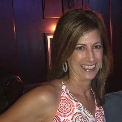 lisa5j's profile picture. 